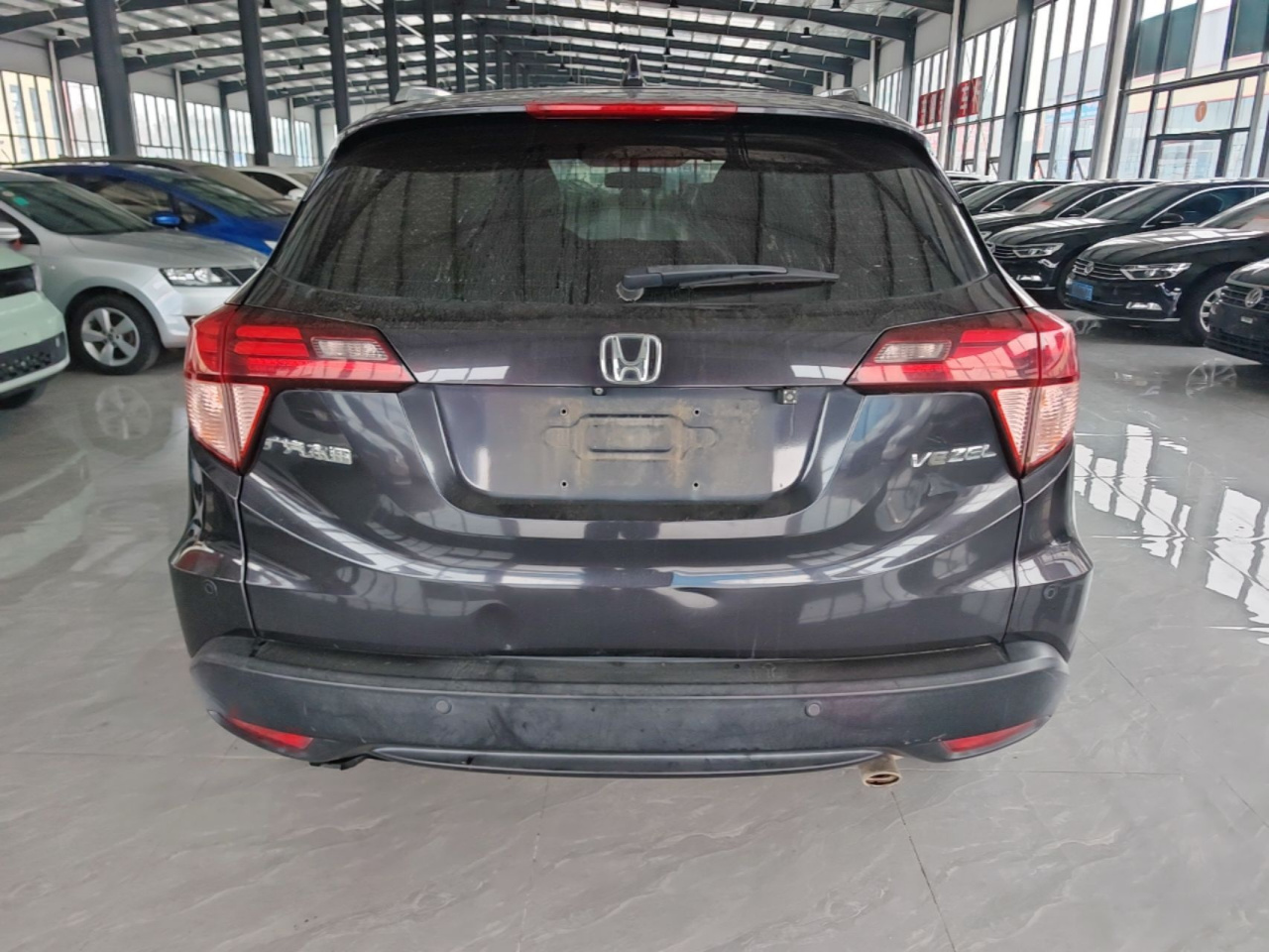 Vezel 2015 1.8L CVT RWD Luxury photo 5