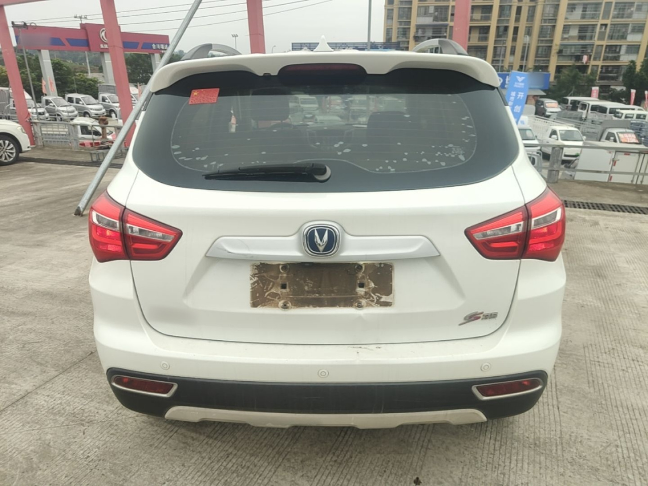 CS35 2017 1.6L MT Luxury photo 5