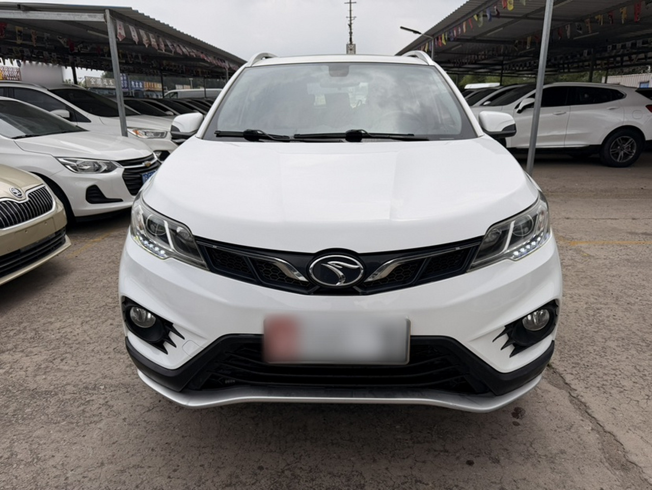 DX3 2016 1.5L MT Premium photo 3
