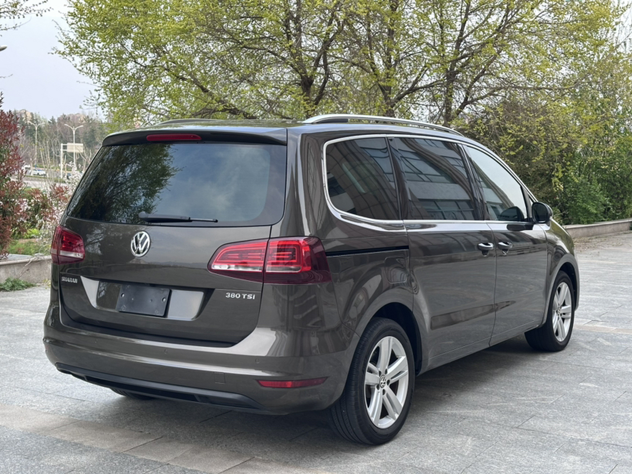 2016 380TSI 7-Seater photo 4