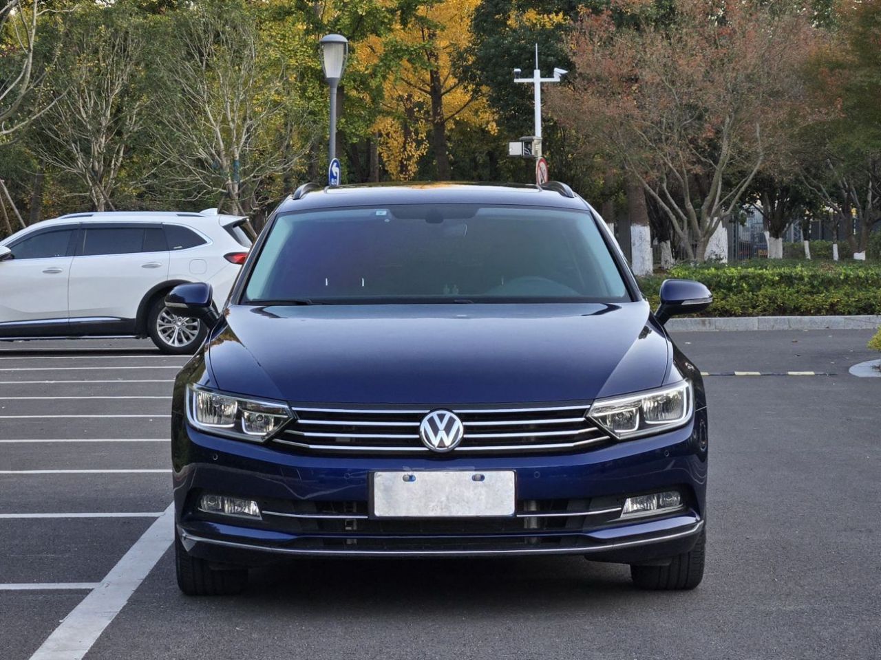 2018 380TSI RWD photo 3