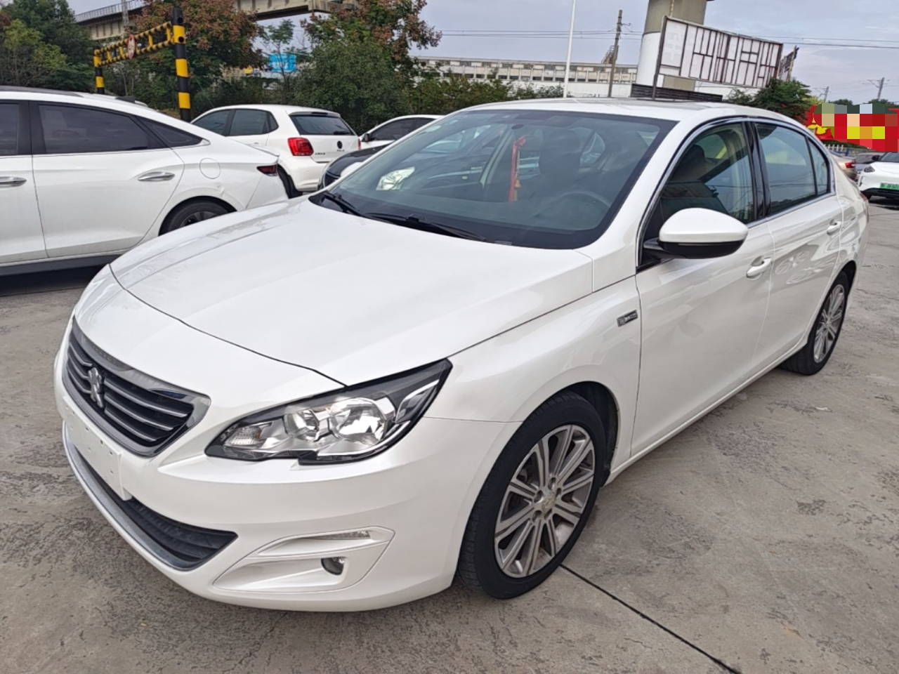 408 2015 1.2T AT Luxury
