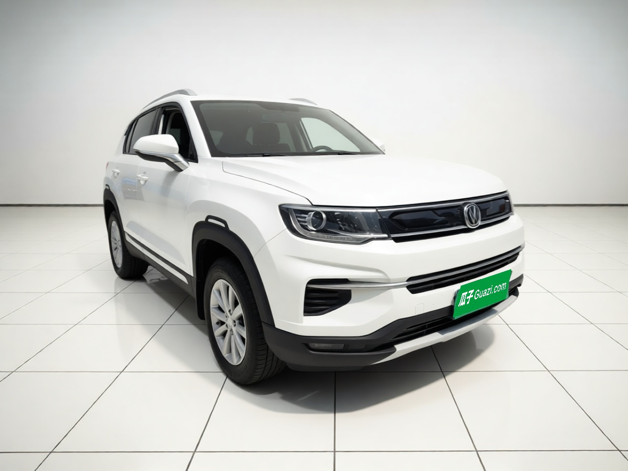CS35PLUS 2019 1.6L MT Upgraded photo 3