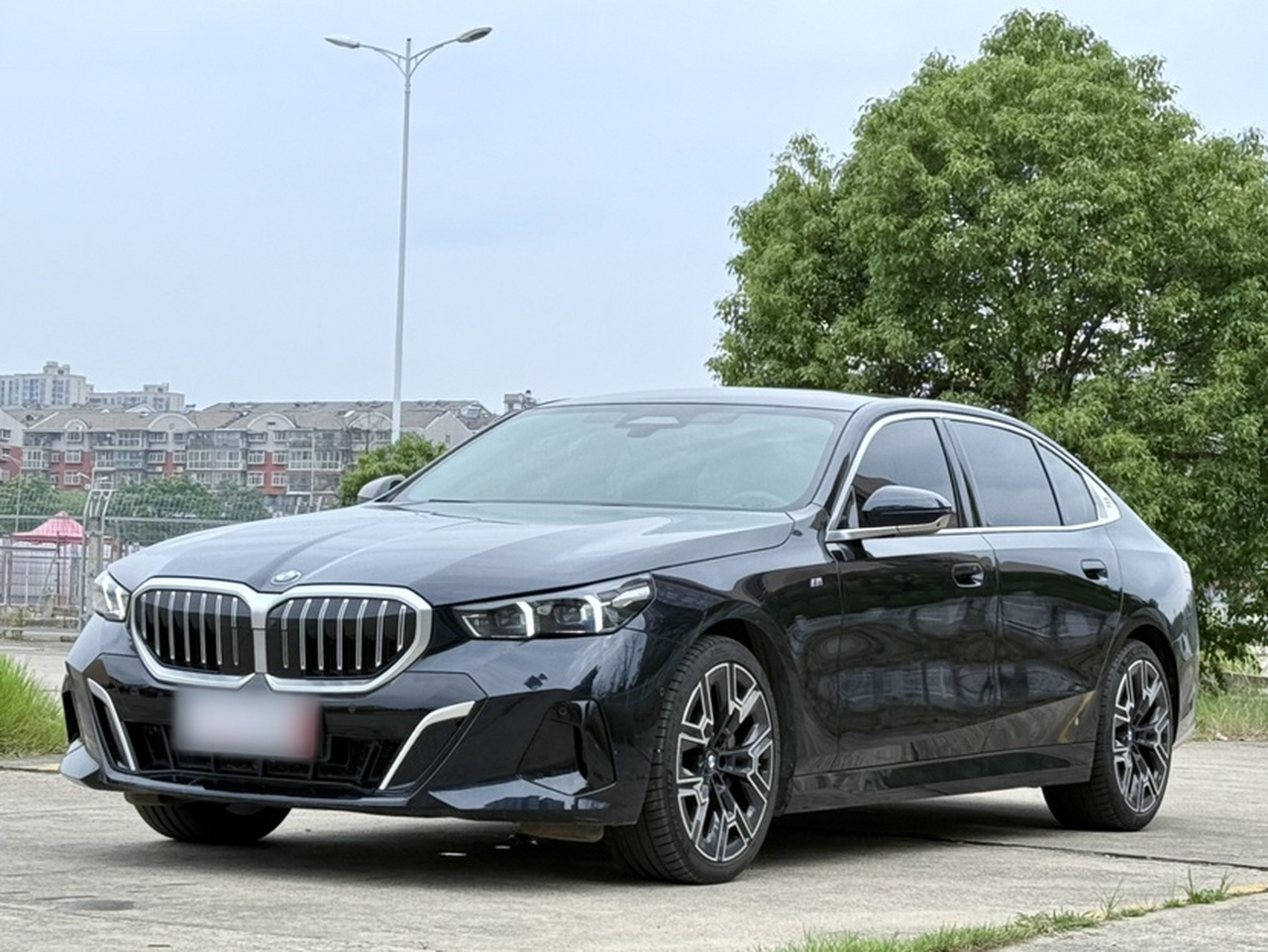 5 Series 2025 530Li Exclusive M Sport Package