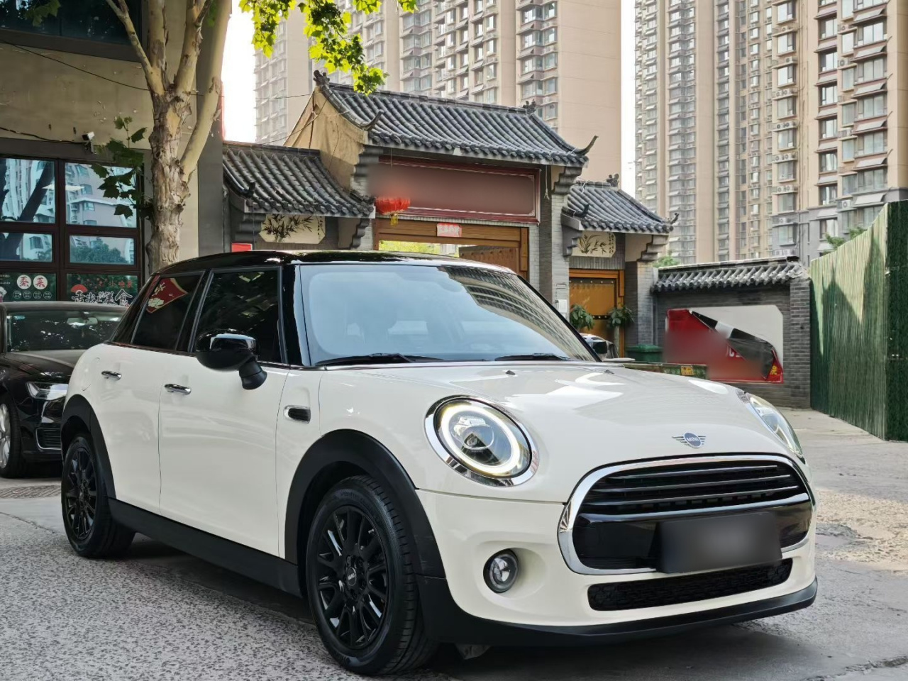 2020 1.5T COOPER Classic 5-Door photo 3