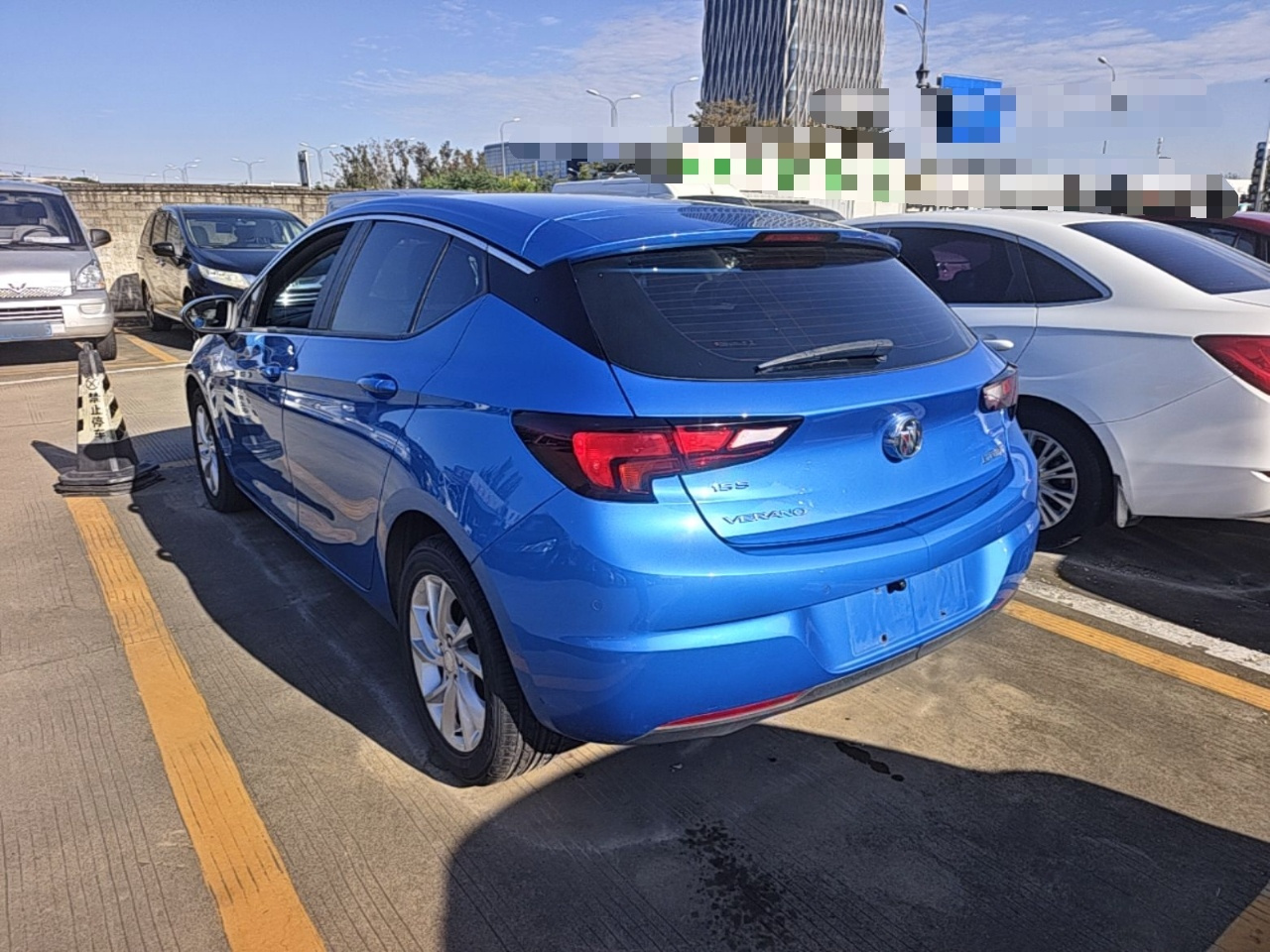 Verano 2016 Hatchback 15S AT Progressive photo 4