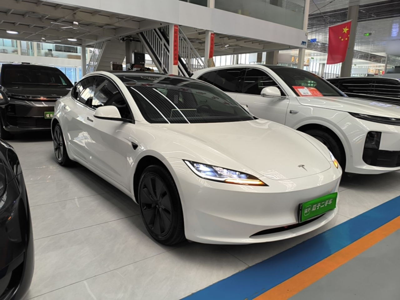 Model 3 2023 RWD photo 5