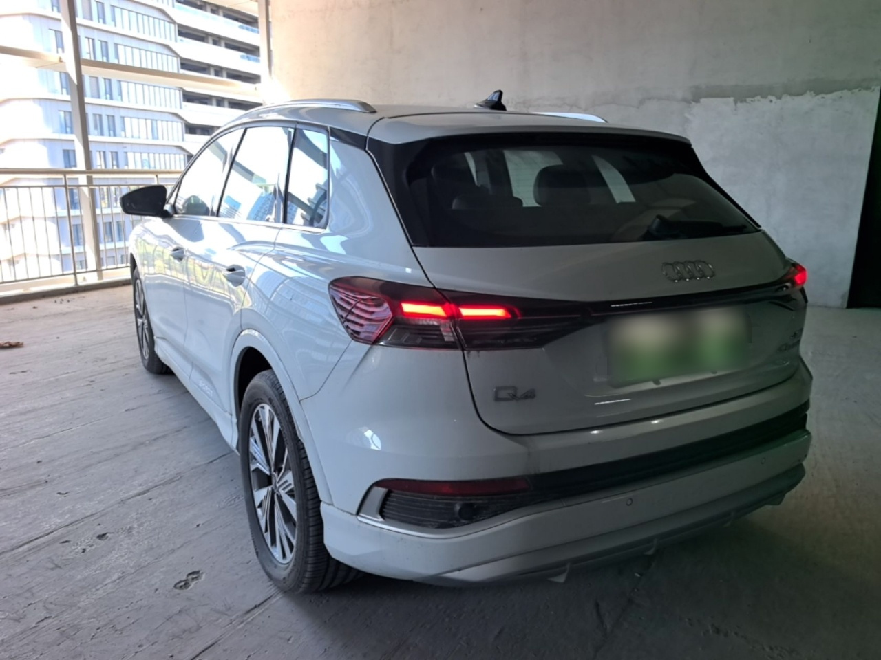 Q4 e-tron 2024 40 e-tron photo 4