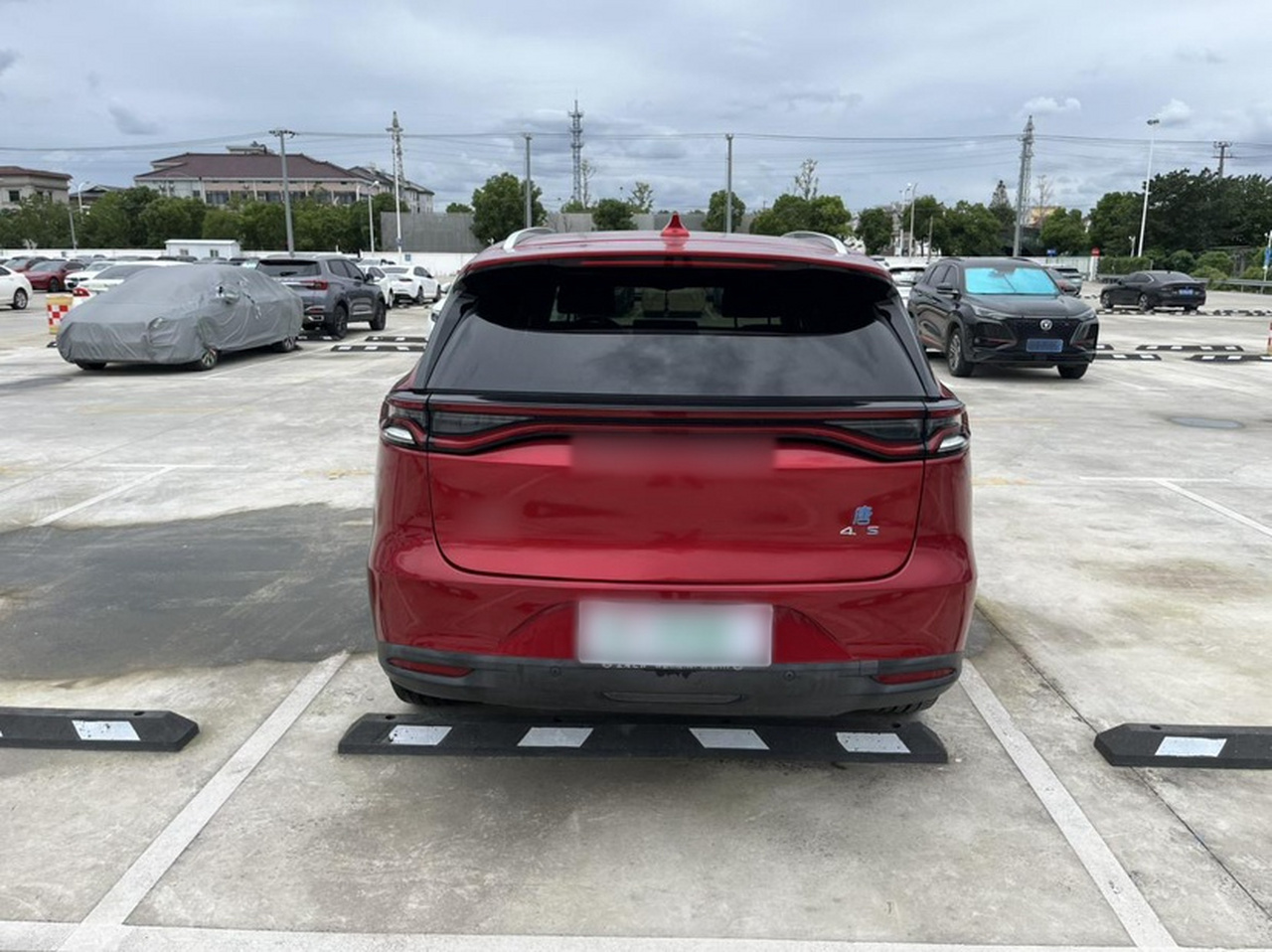 Tang EV 2018 DM 2.0T AWD Connected Founder 7-Seater China V photo 3