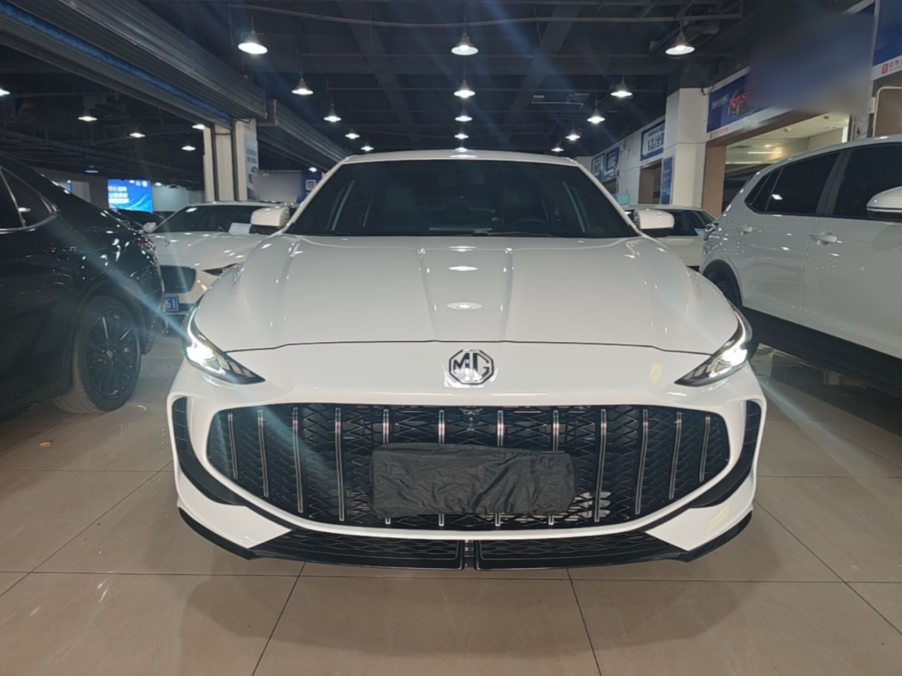 MG5 2025 180DVVT Luxury photo 2
