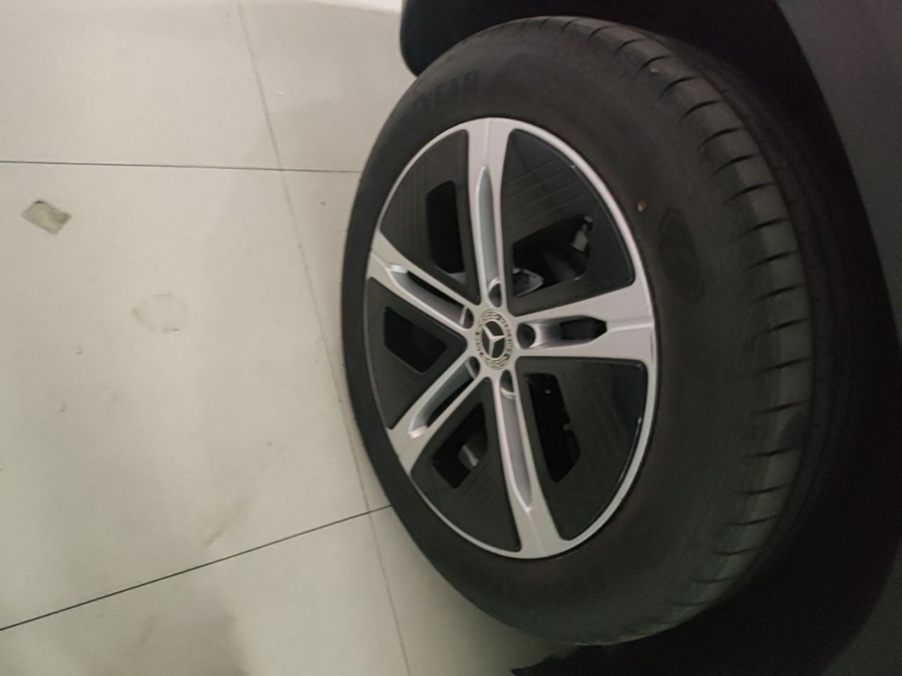 EQE SUV 2023 350 4MATIC photo 3