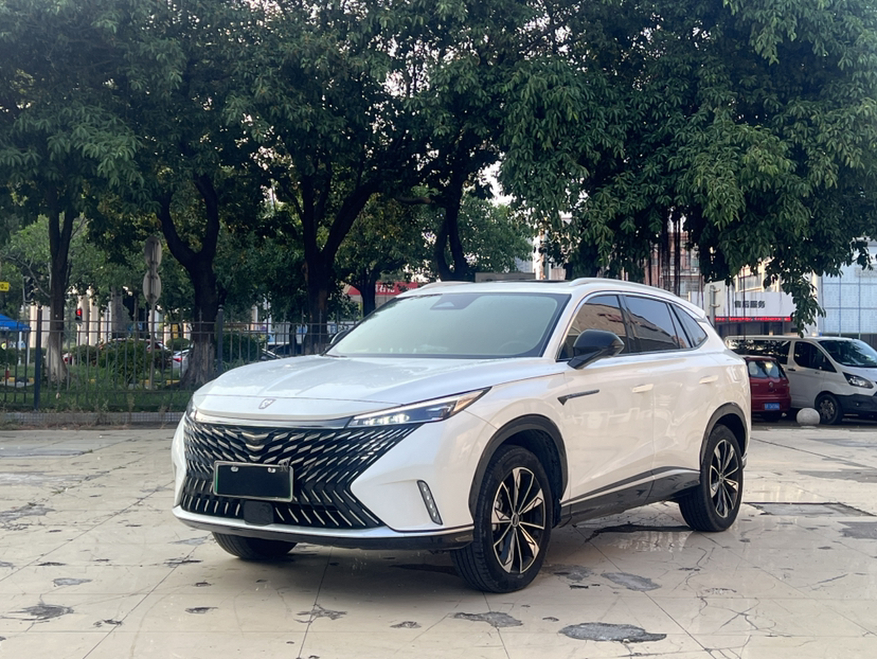 RX5 EV 2023 eRX5
