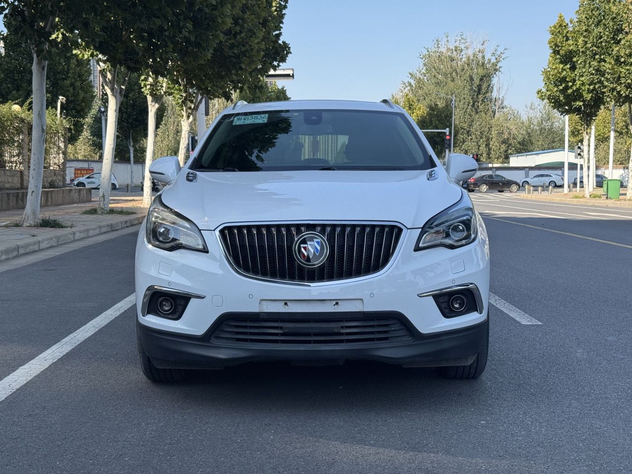 Envision 2017 28T AWD Luxury photo 3