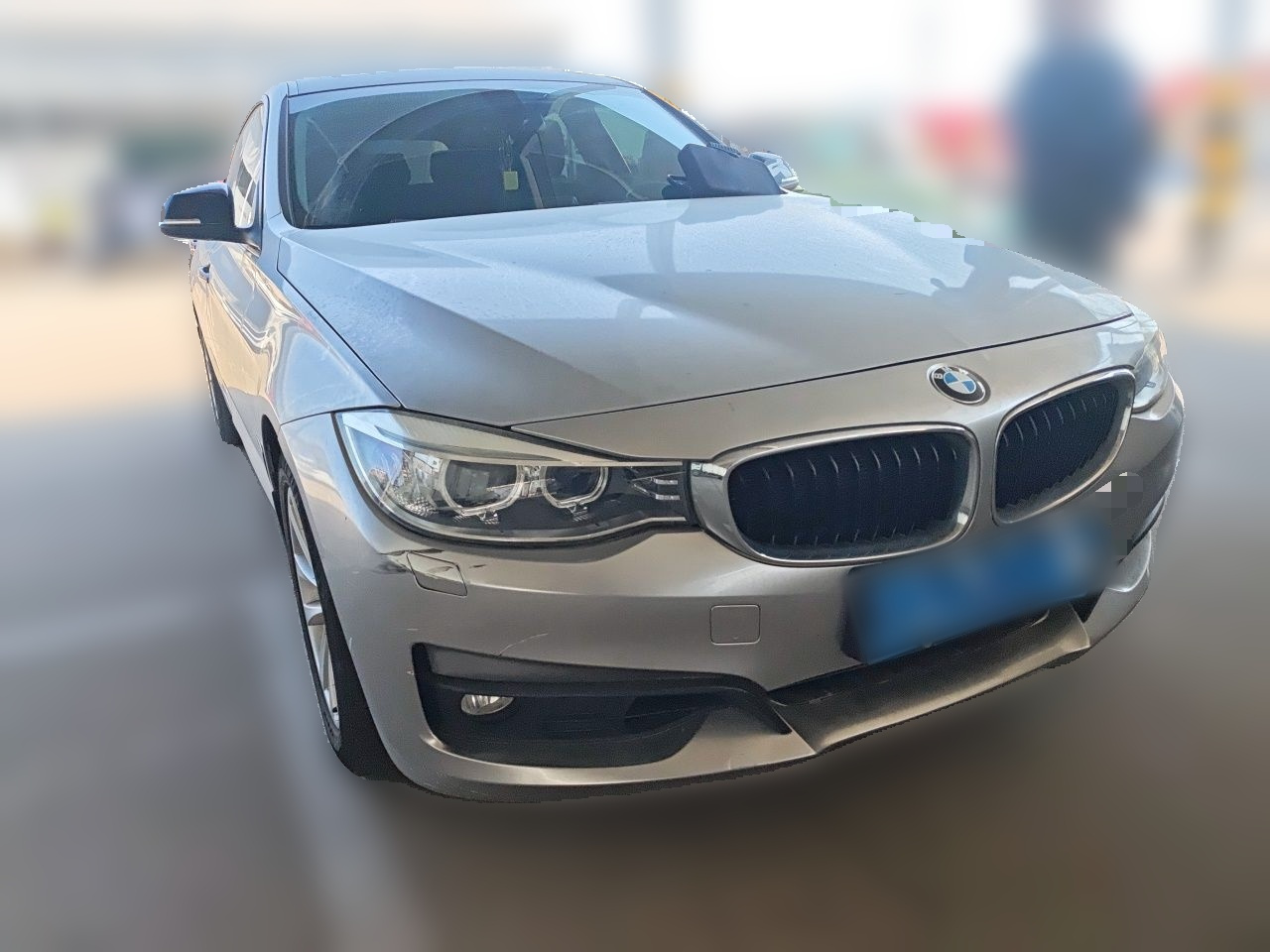 3 SeriesGT 2014 320i Leading photo 3