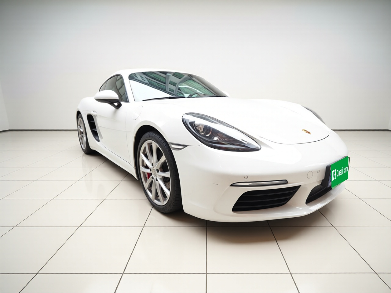 718 2020 Cayman 2.0T photo 3