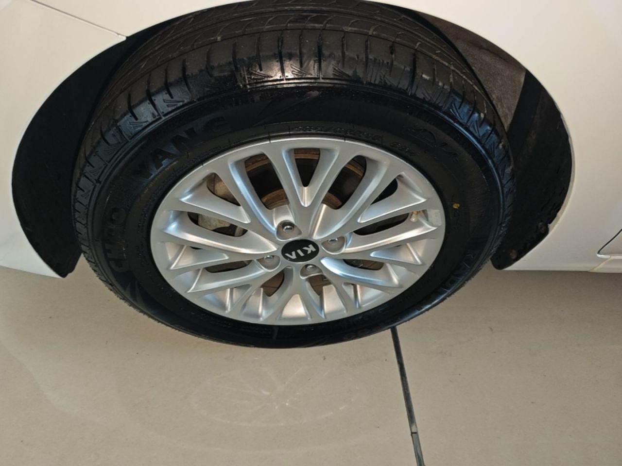 K2 2017 Sedan 1.4L AT GLS photo 3