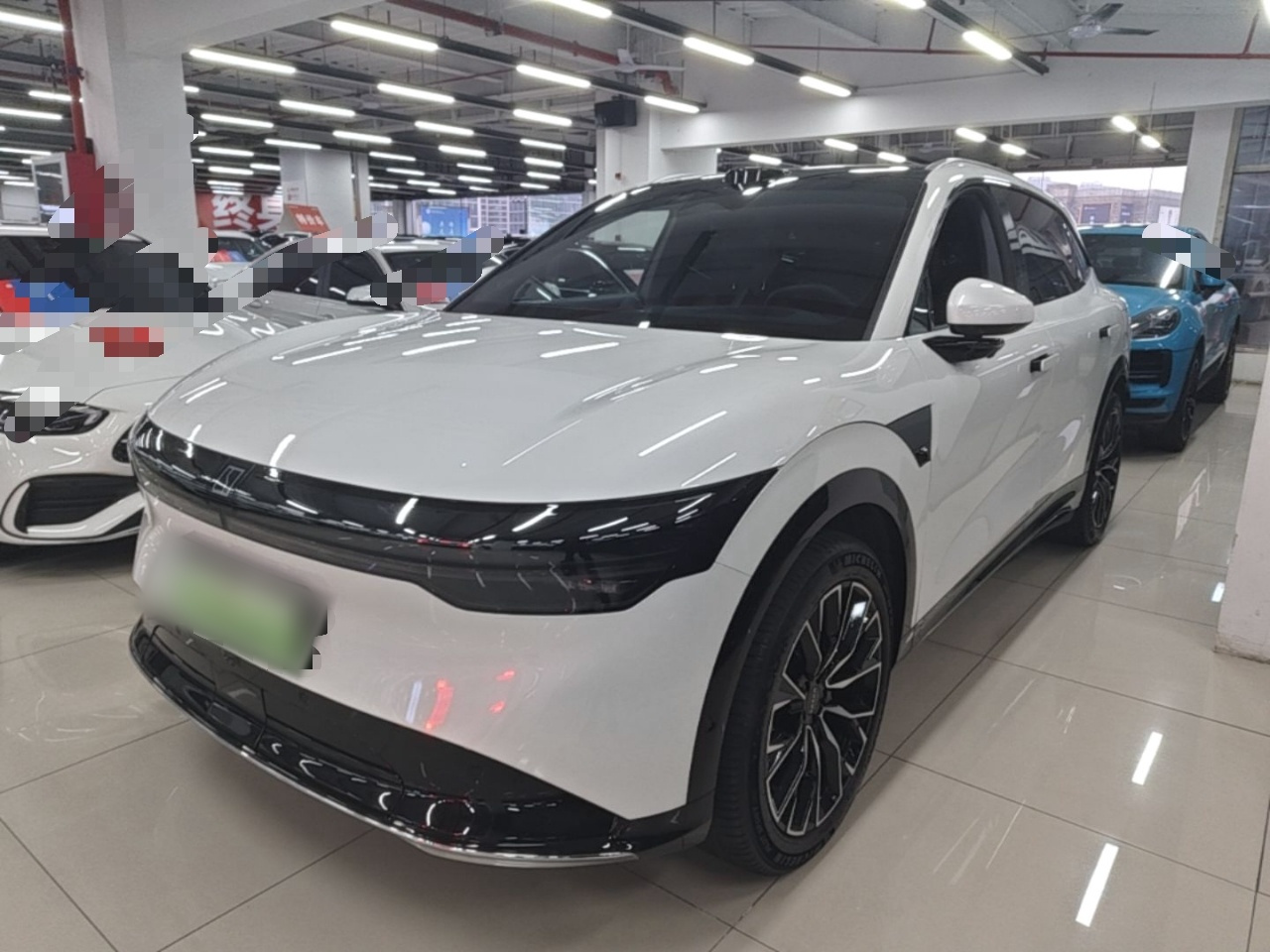 7X 2025 75kWh RWD ADAS