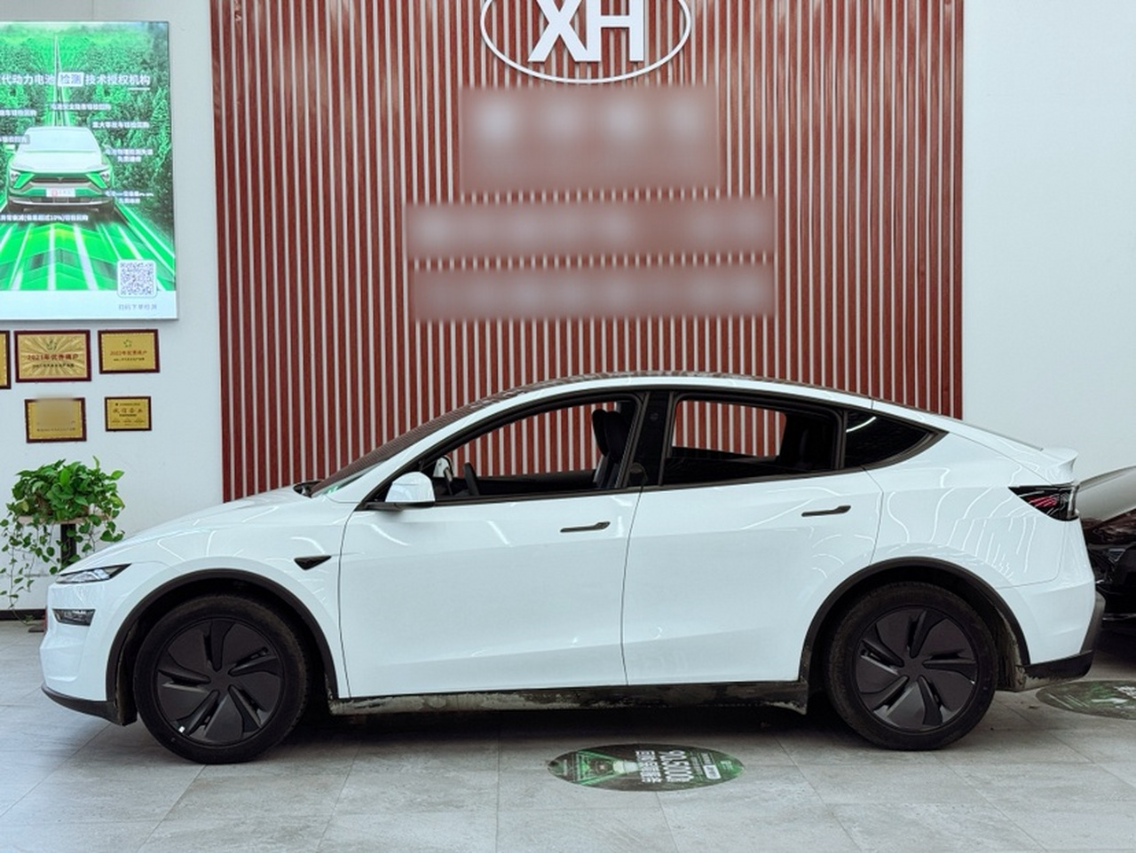 Model Y 2025 Facelift Long Range AWD photo 4