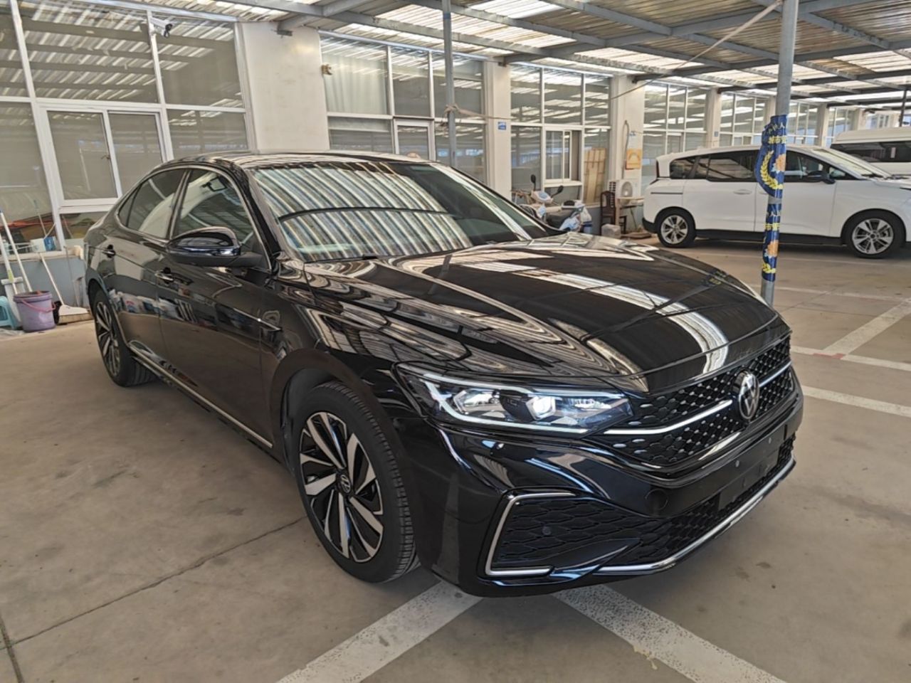 Passat 2022 330TSI Premium photo 3
