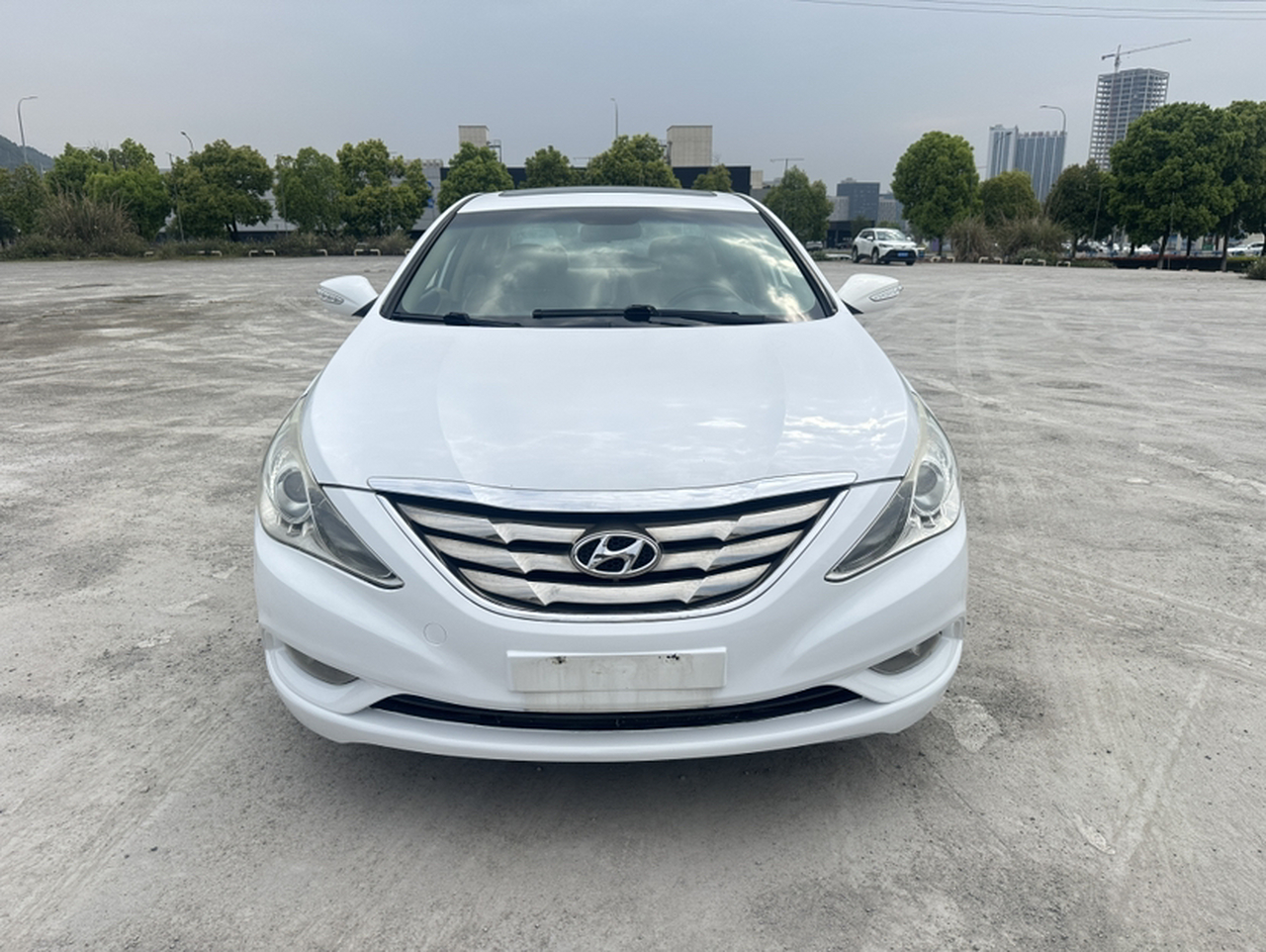 Sonata 2011 2.0L AT Leading photo 4