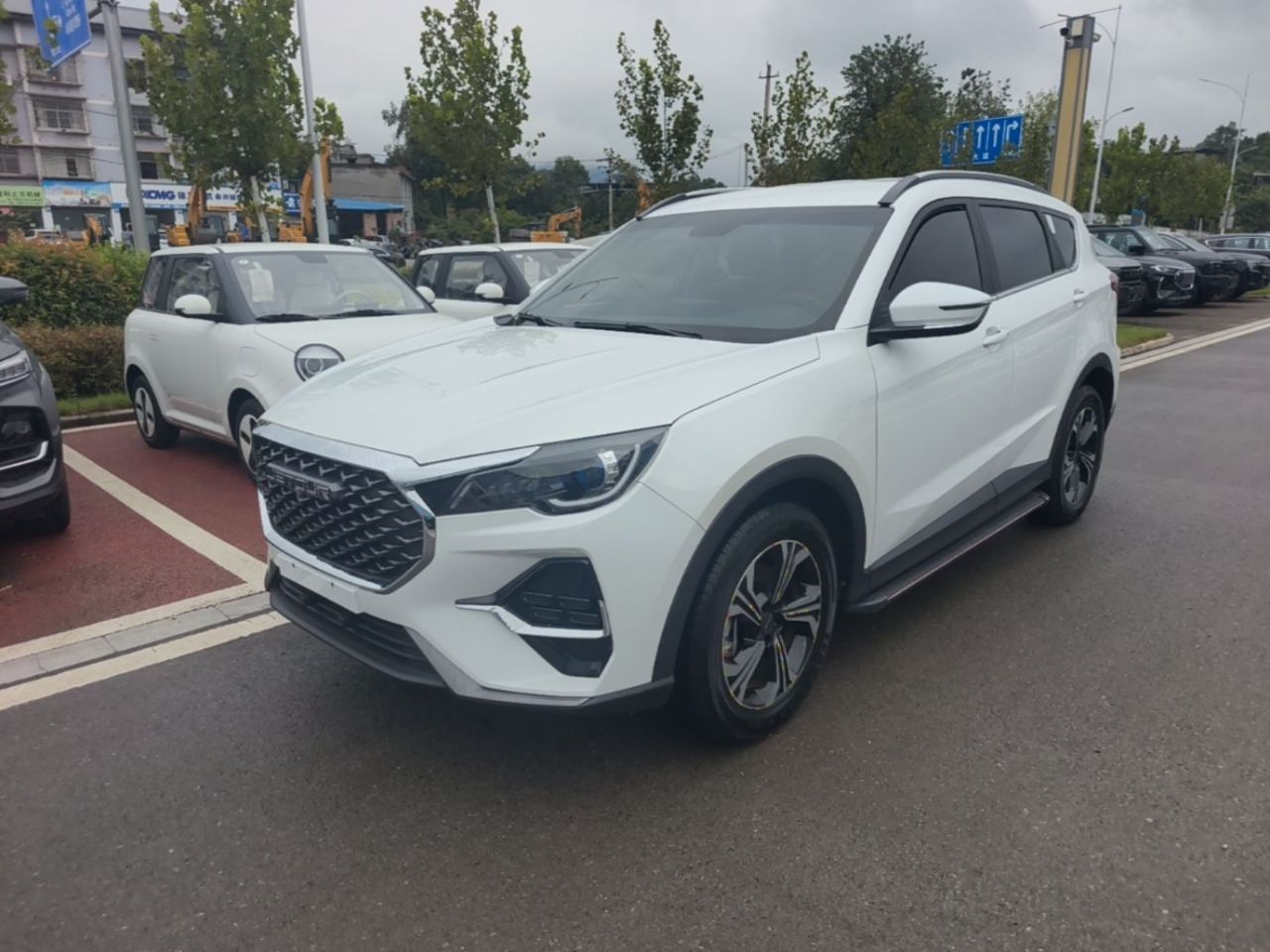 X70S 2022 1.5T DCT 7-Seater