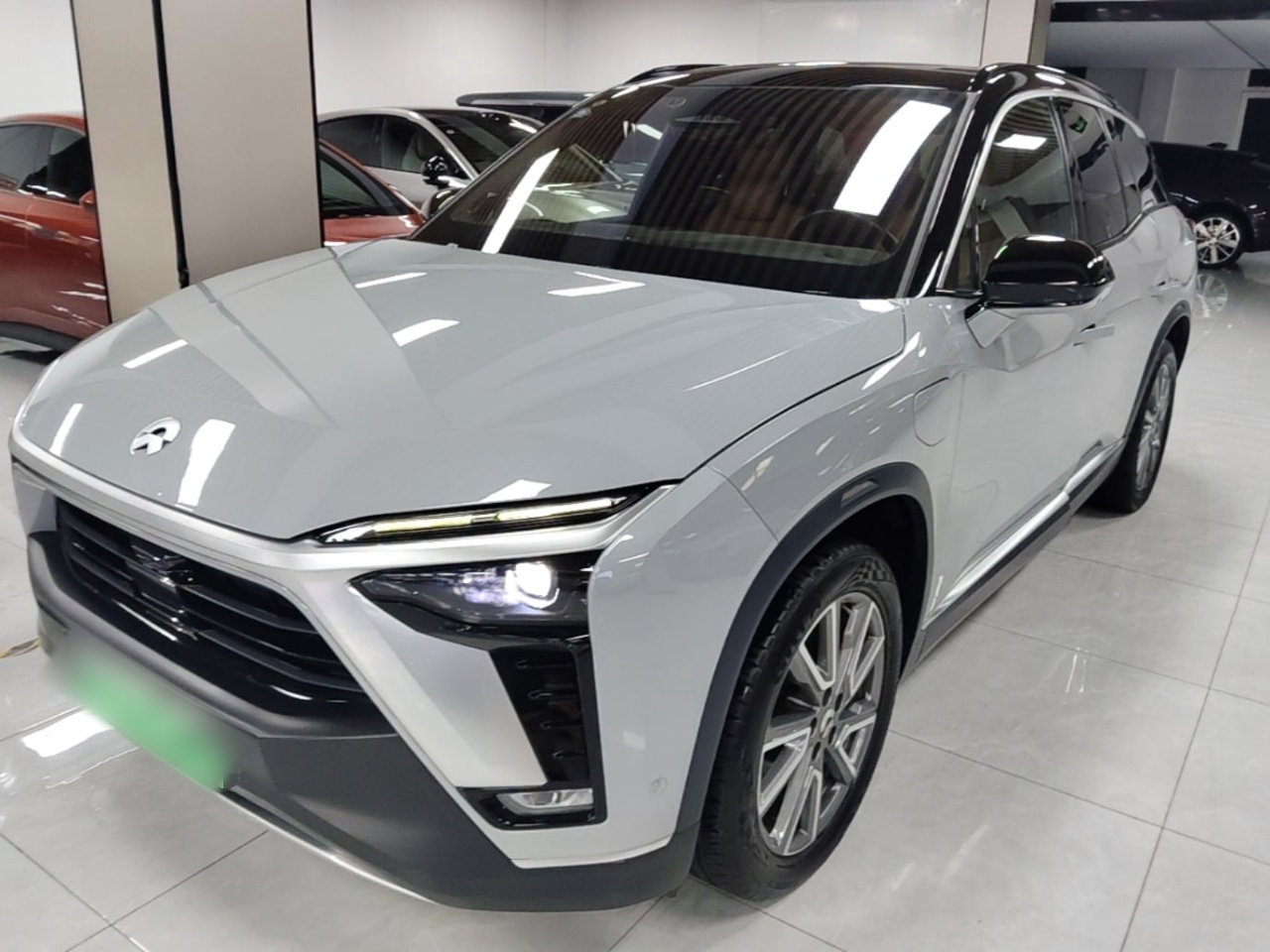 ES8 2020 415KM 6-Seater