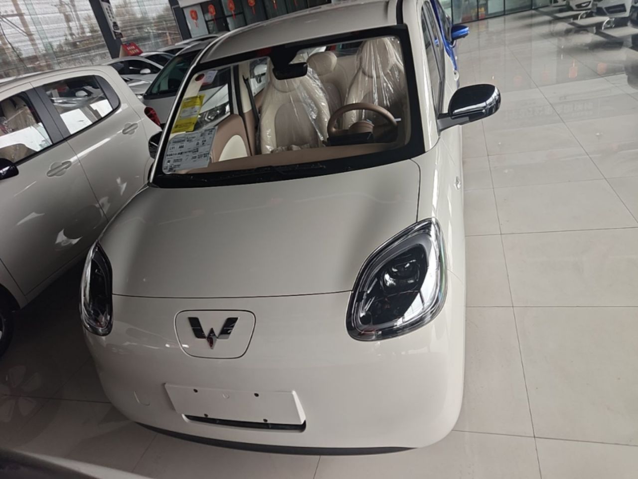Hongguang MINIEV 2025 4th Gen 4-Door Advanced photo 2