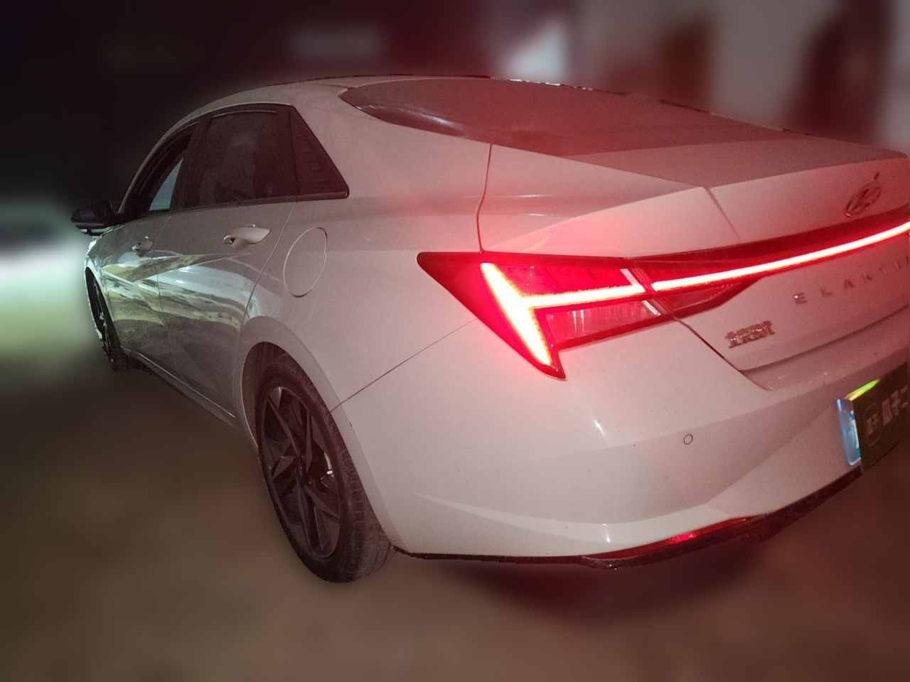 Elantra 2021 1.5L CVT LUX Premium photo 4