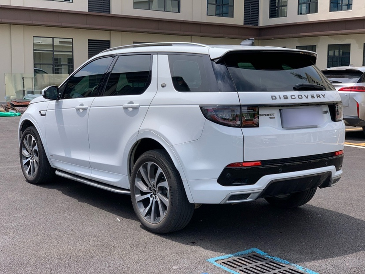 Discovery Sport 2022 249PS R-Dynamic S Performance 5-Seater photo 4