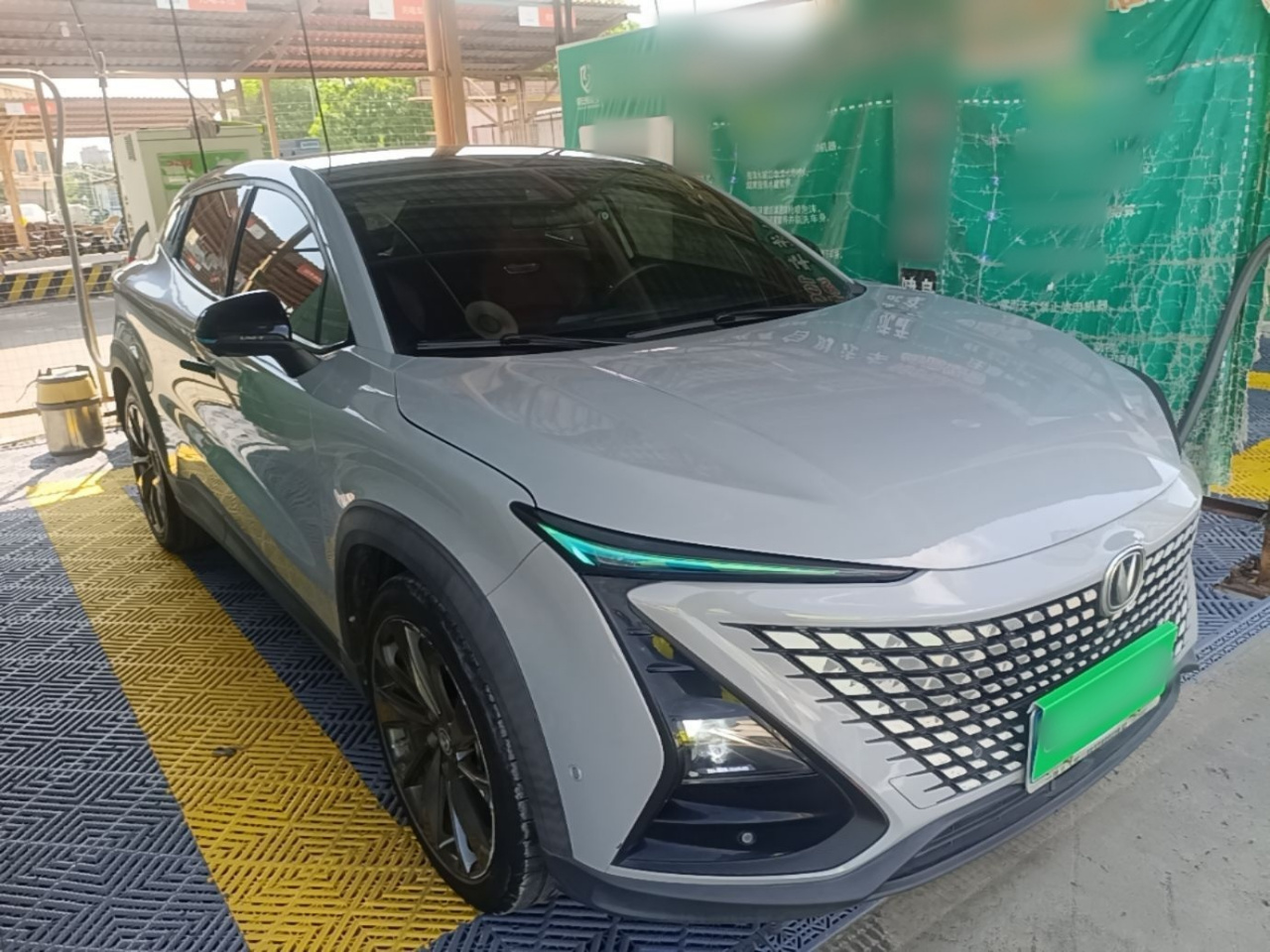 UNI-T 2020 1.5T Flagship photo 3