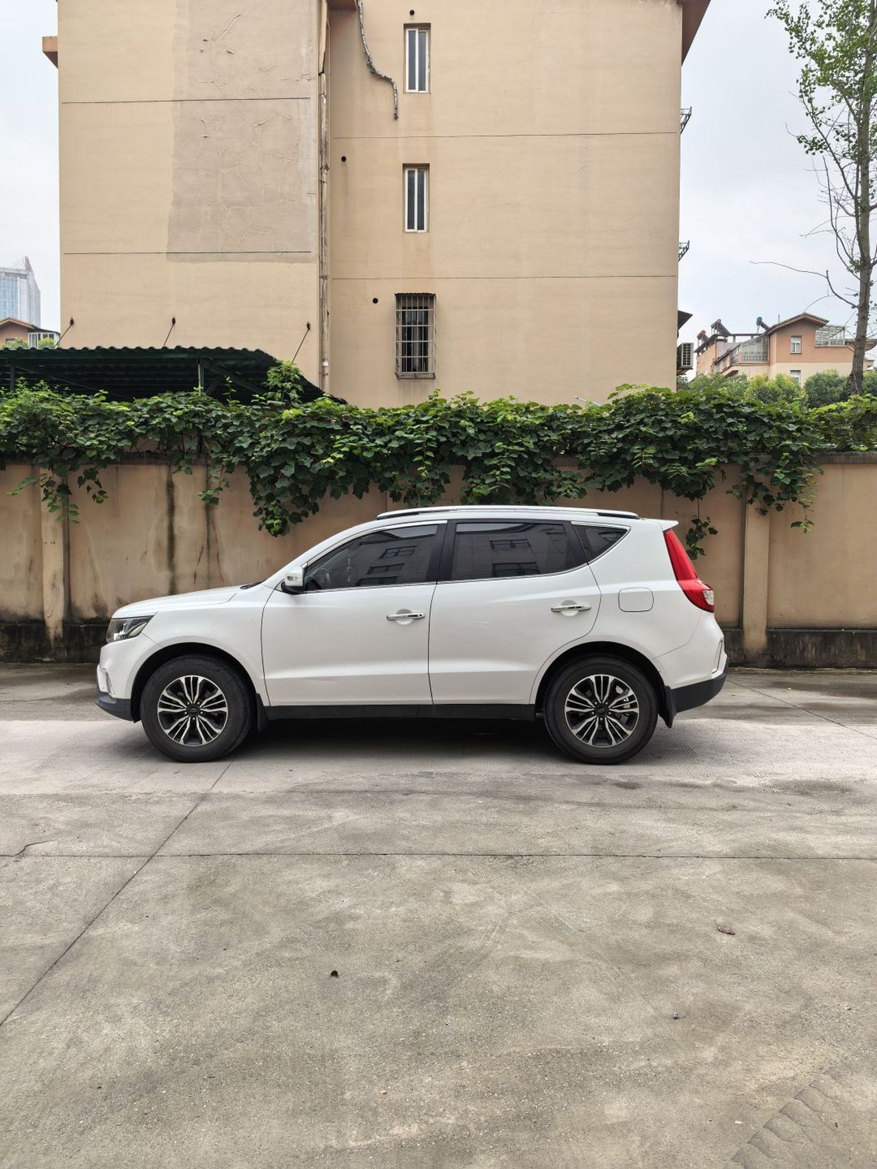 Vision X6 2016 1.3T CVT Luxury photo 4