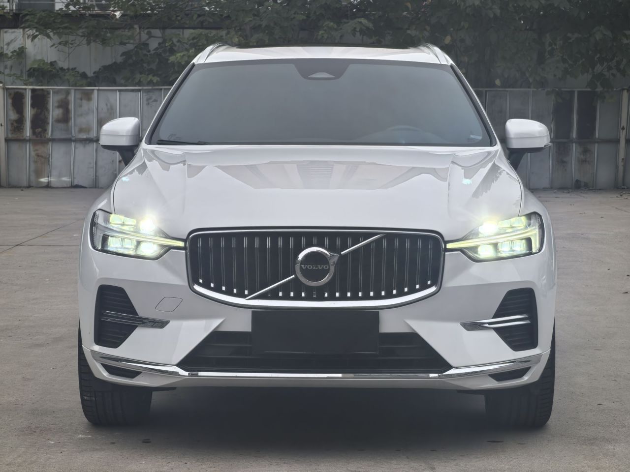 XC60 2022 B5 AWD Luxury photo 2