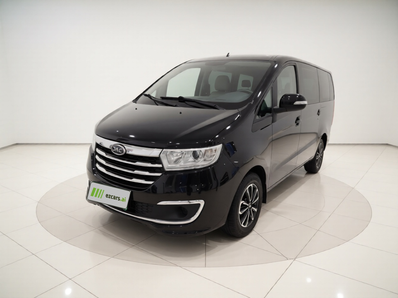 Refine M3 2019 PLUS 1.8L Luxury 9-Seater