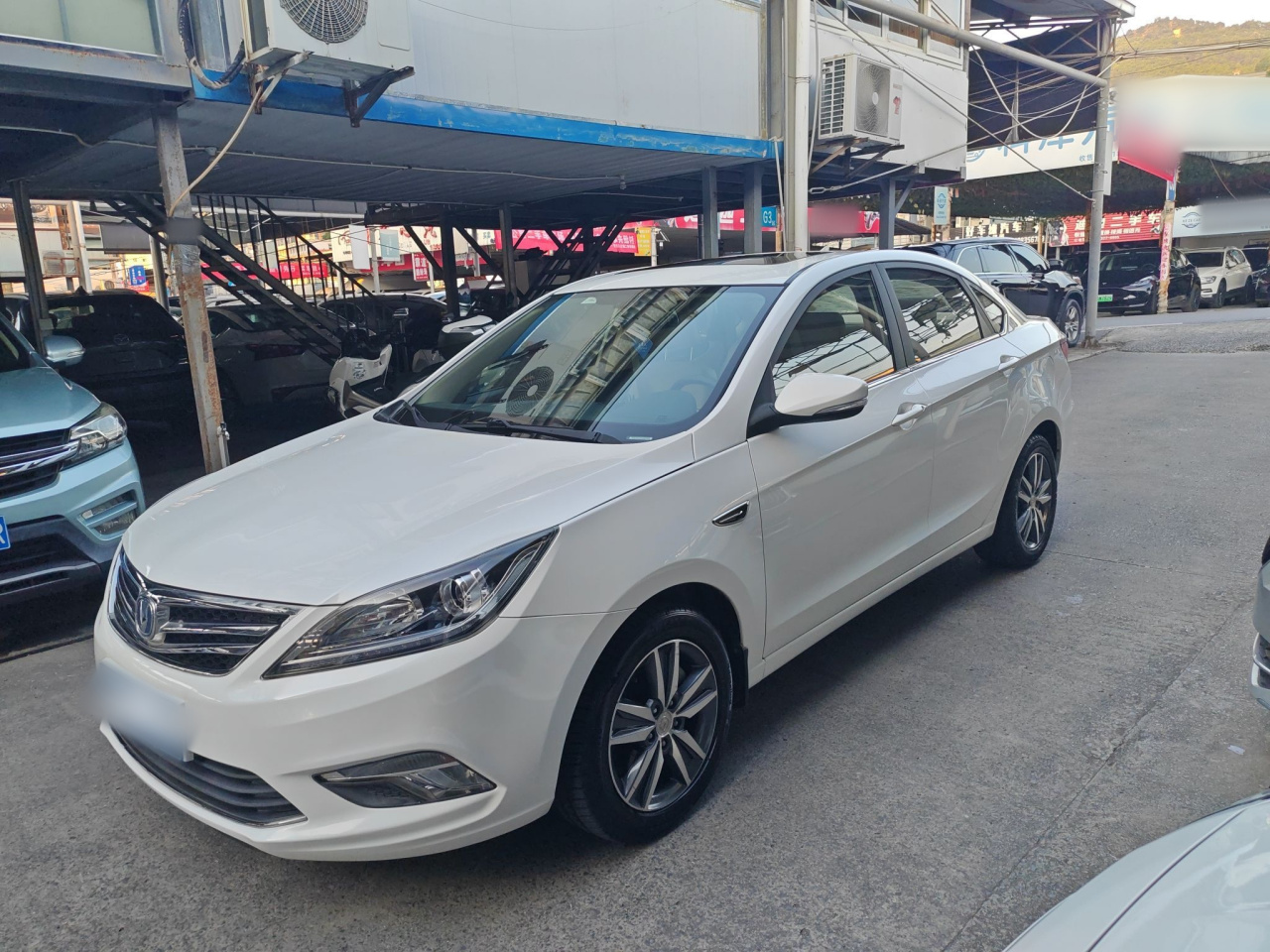 Eado 2016 1.6L MT photo 4