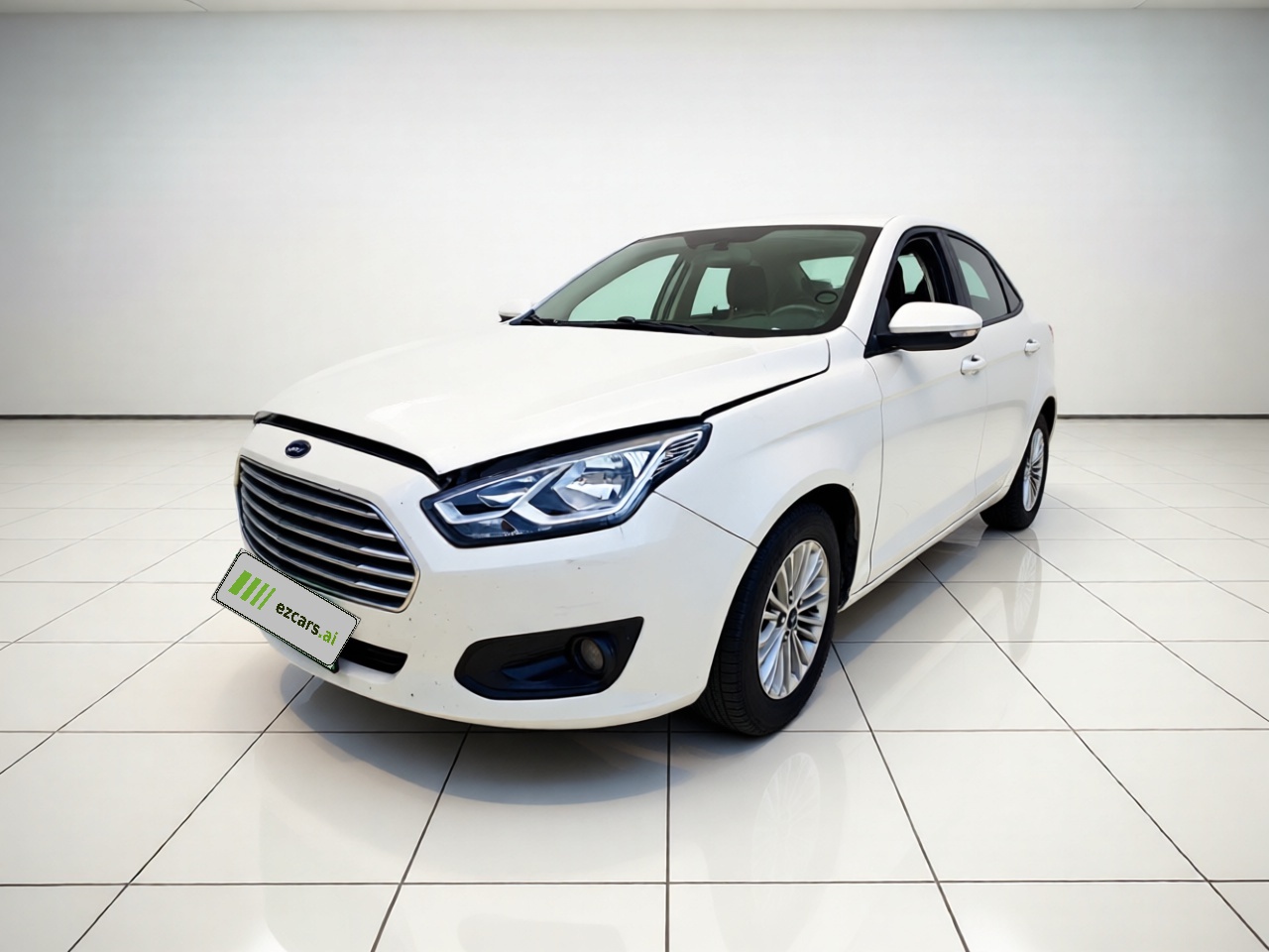 Escort 2015 1.5L MT Comfort