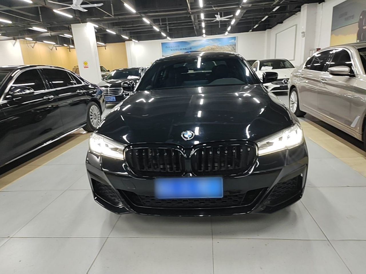 5 Series 2022 Facelift 525Li M Sport Package photo 2