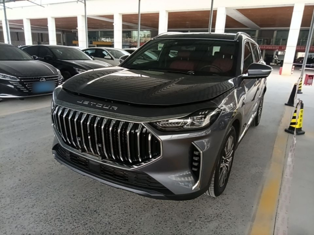 X70 PLUS 2023 1.6T DCT 5-Seater