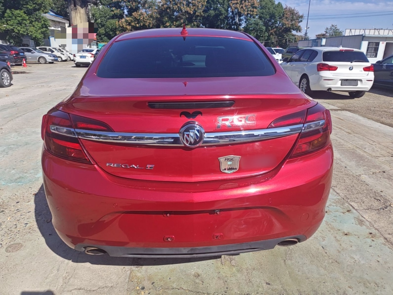 Regal 2015 1.6T Elite Tech photo 3