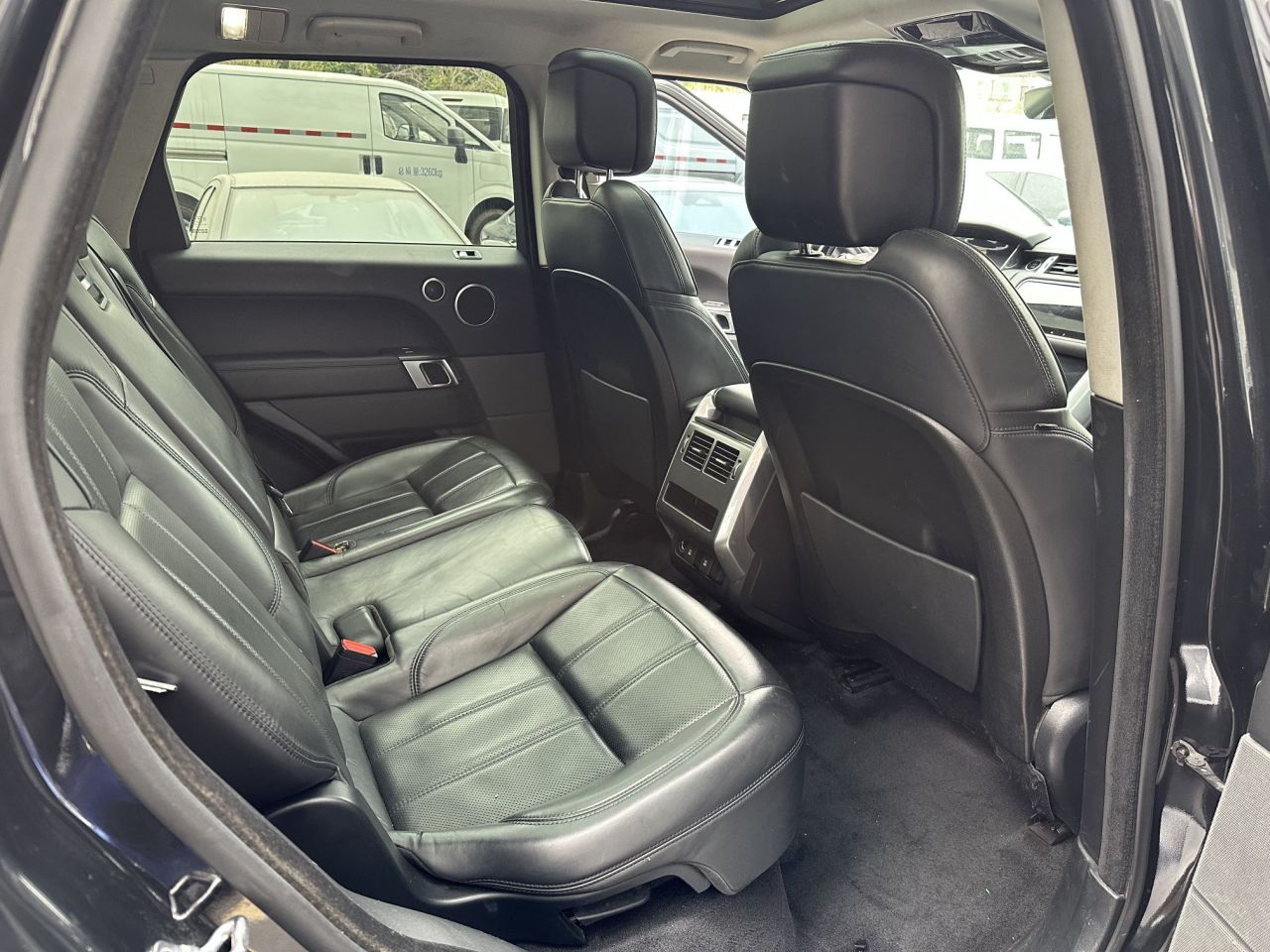 Range Rover Sport 2019 3.0 SC V6 Special photo 4