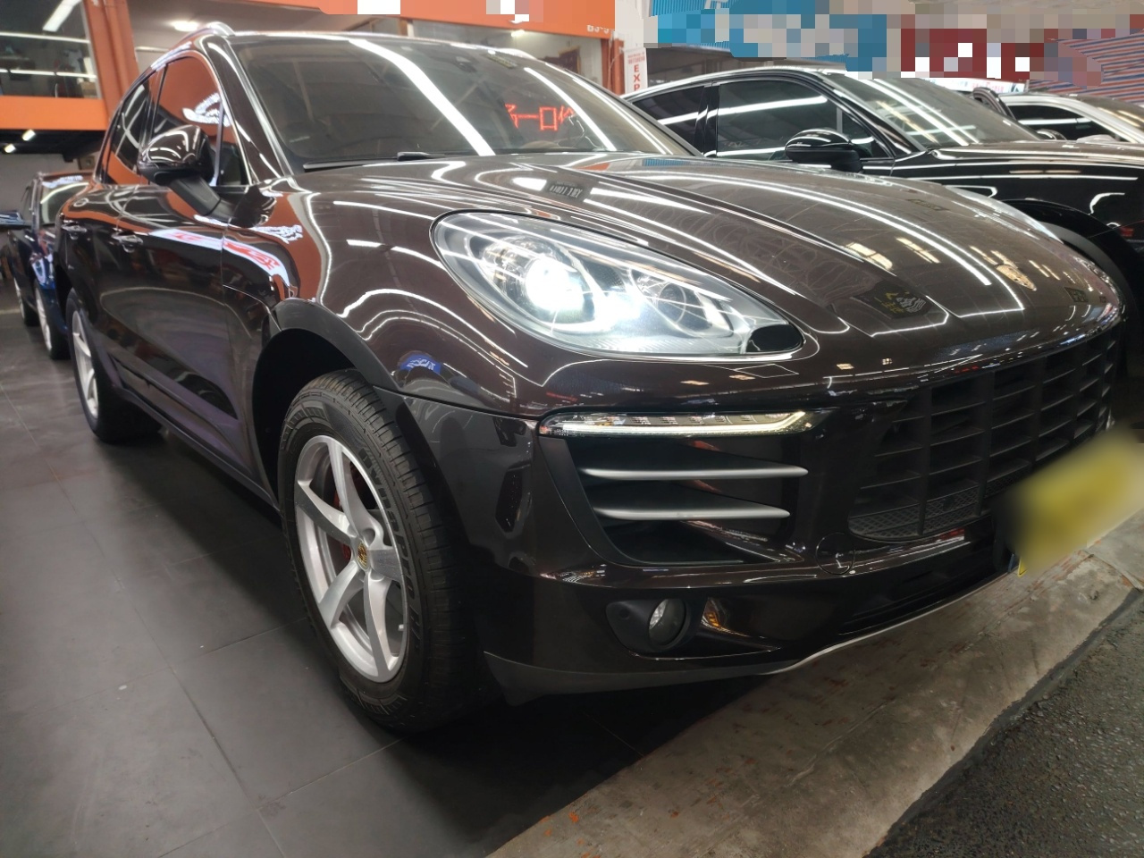 2017 Macan 2.0T photo 3