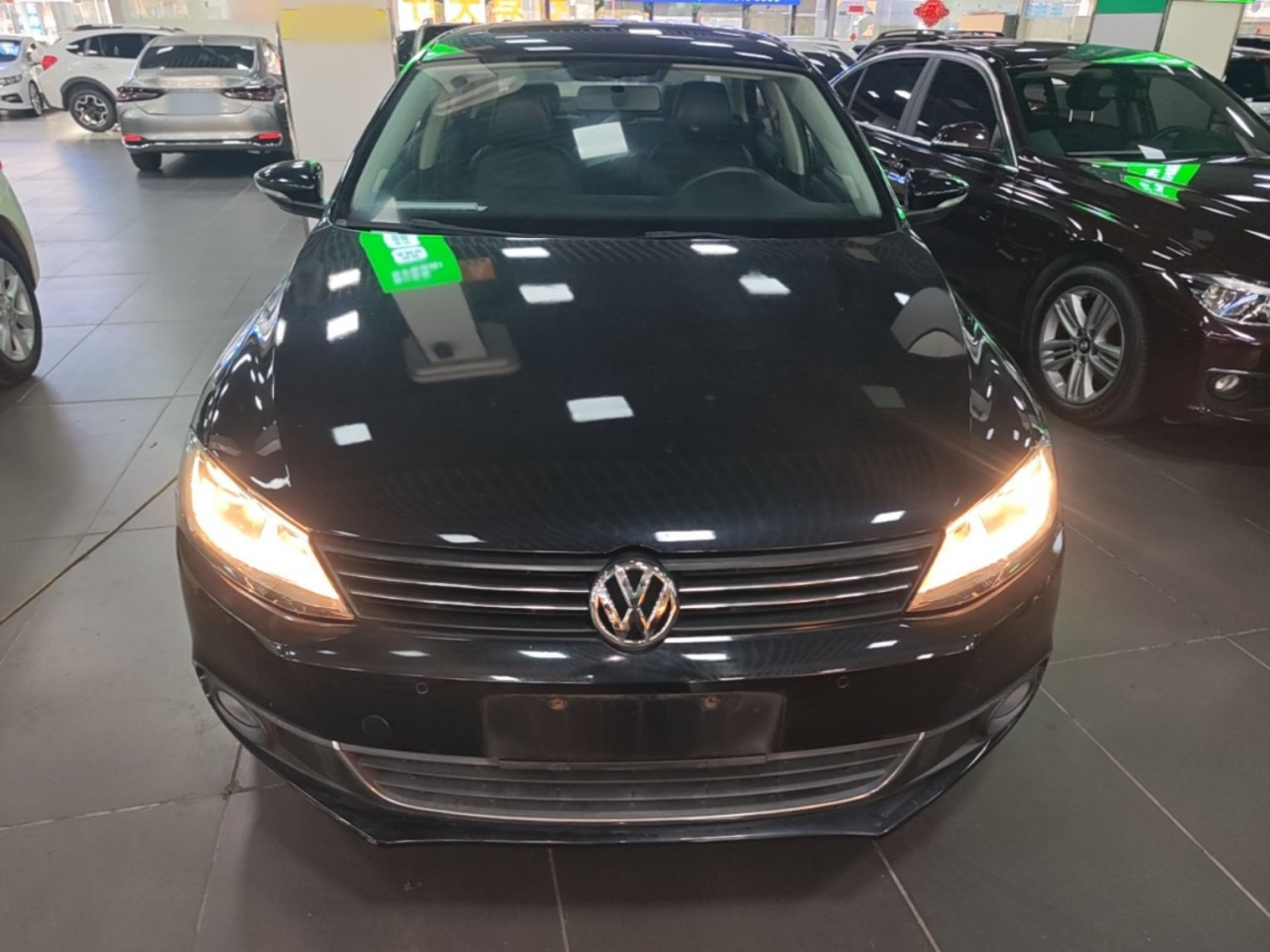 Sagitar 2014 Facelift 1.4TSI AT Luxury photo 2