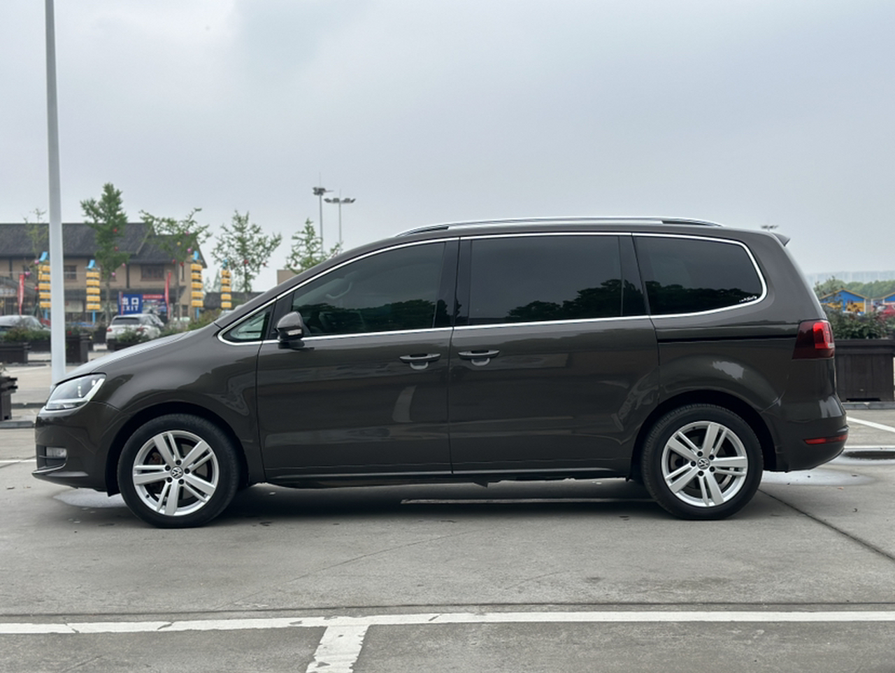 2018 380TSI 7-Seater photo 2