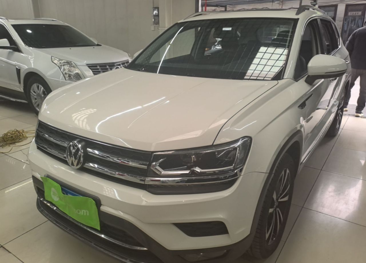 Tharu 2020 280TSI RWD Luxury China VI