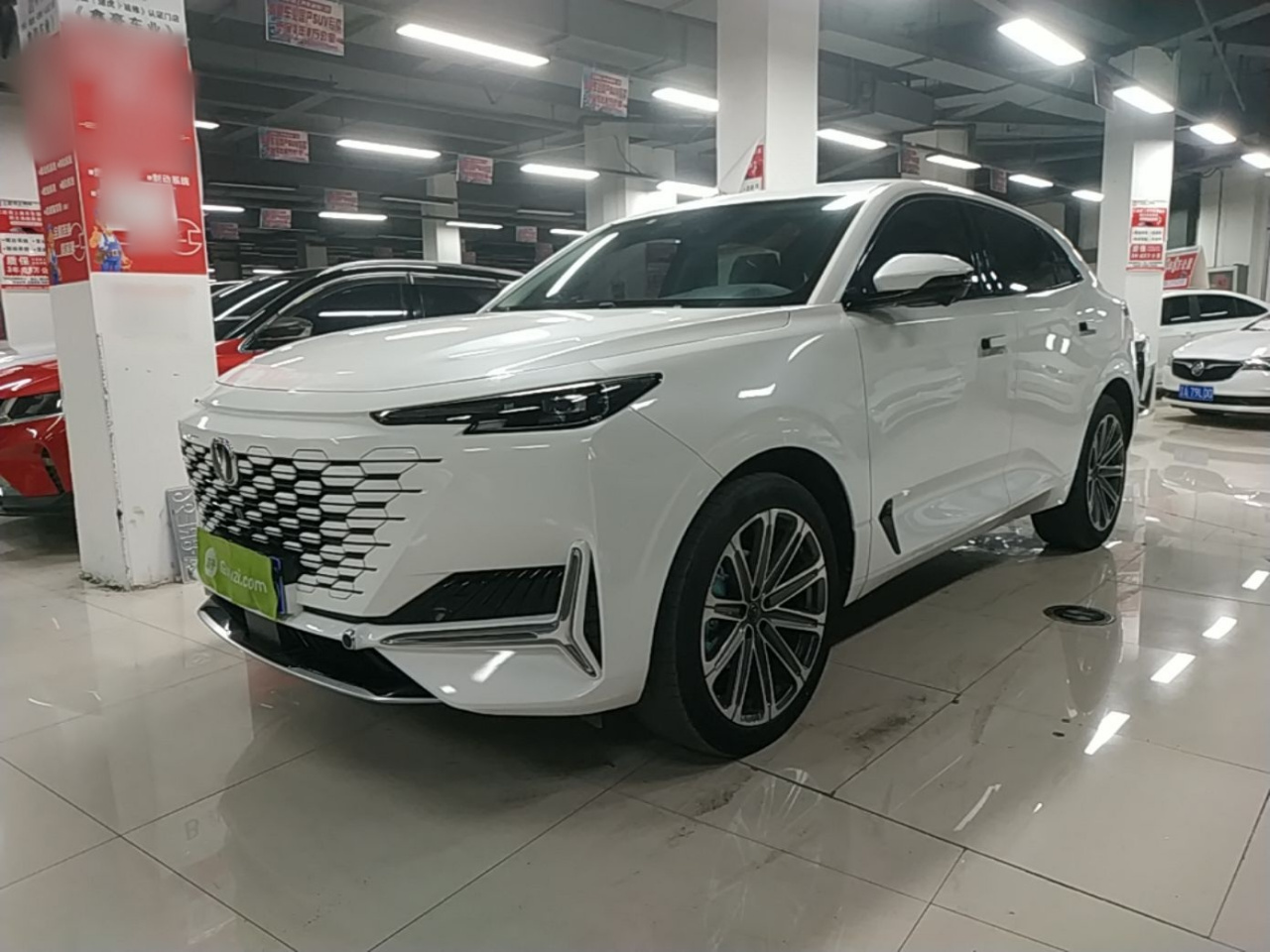 UNI-K 2021 2.0T Premium