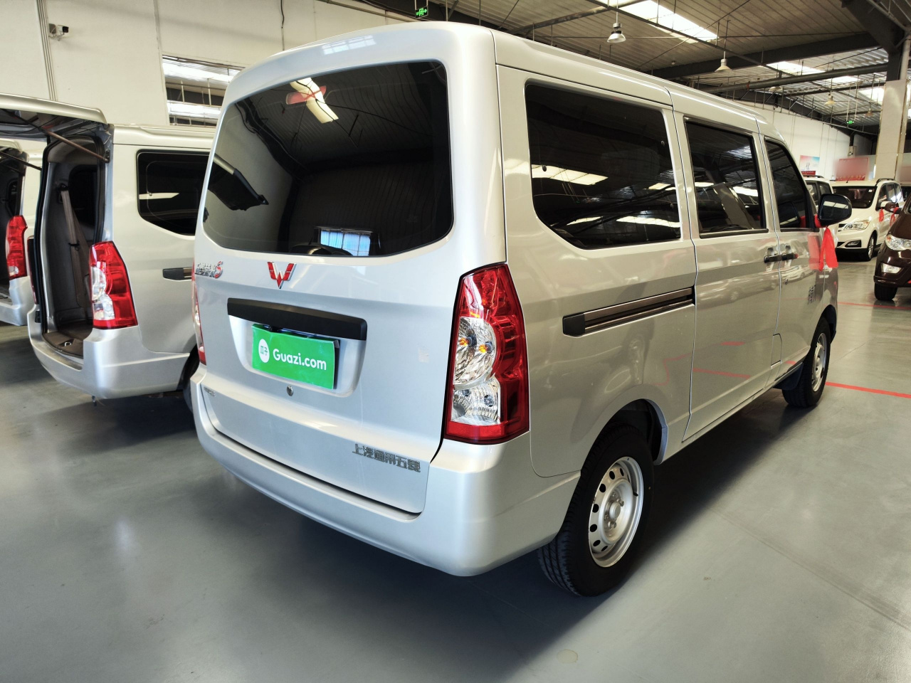 Wuling Rongguang S 2023 1.5L 5/7-Seater photo 4