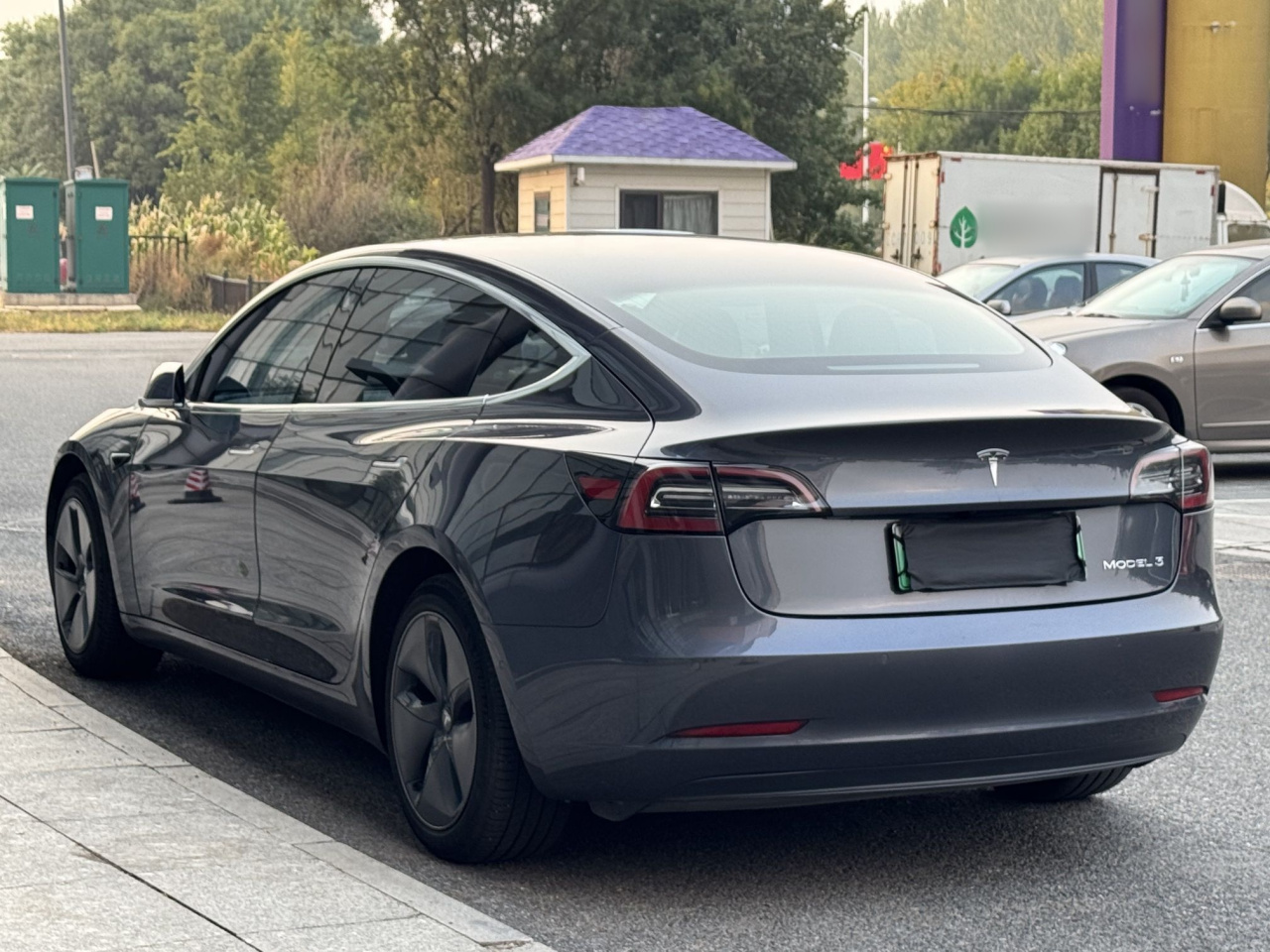 Model 3 2020 Standard Range RWD Upgraded photo 2