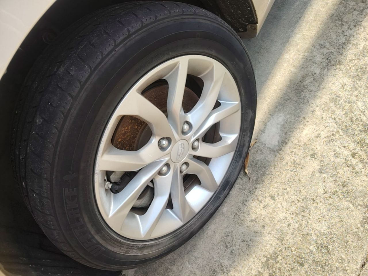 Emgrand GL 2017 1.3T DCT Elite photo 2
