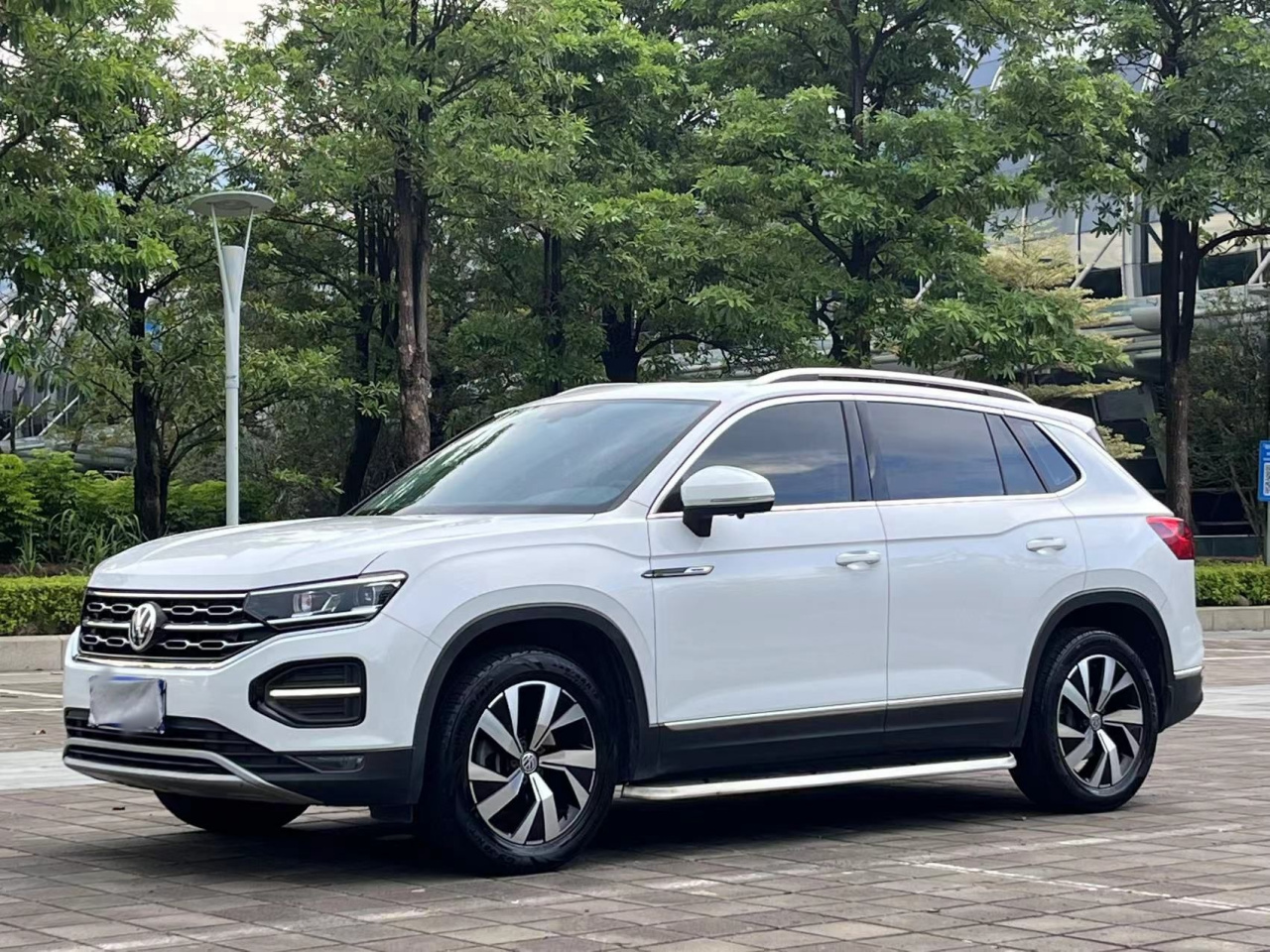 Tayron 2020 330TSI RWD Luxury Connected photo 3