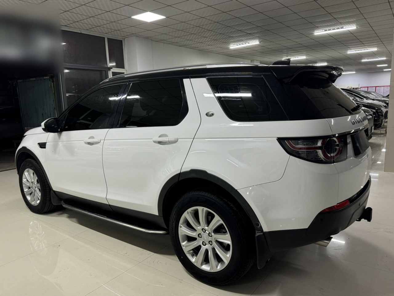 Discovery Sport 2019 240PS SE China VI photo 3