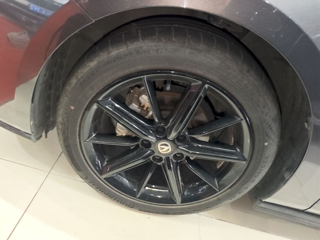UNI-V 2022 1.5T Premium photo 2